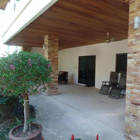 Babylon Pool Villas Nai Harn Dış mekan fotoğraf