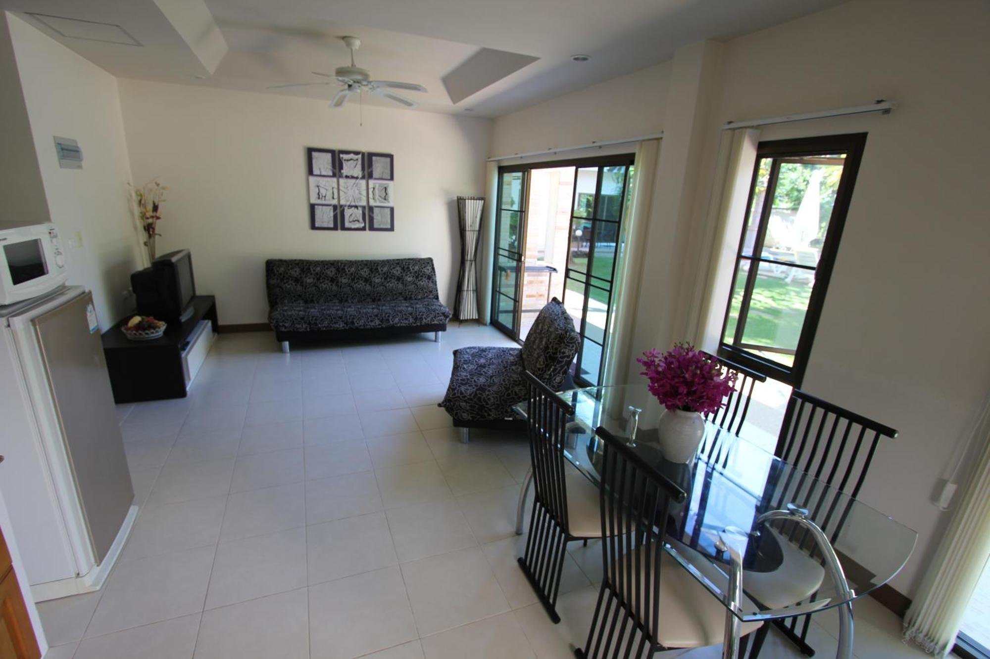 Babylon Pool Villas Nai Harn Oda fotoğraf
