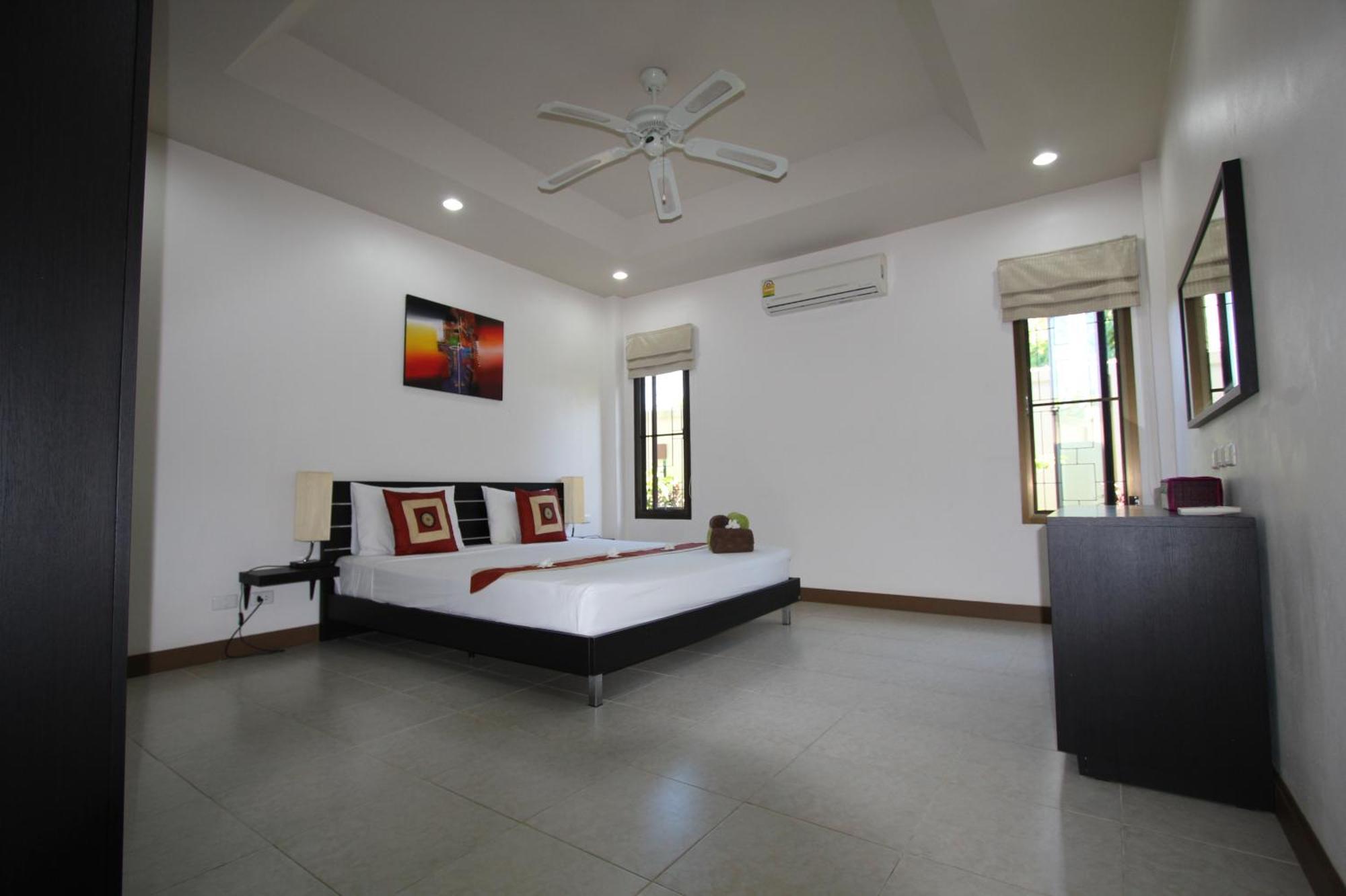 Babylon Pool Villas Nai Harn Oda fotoğraf