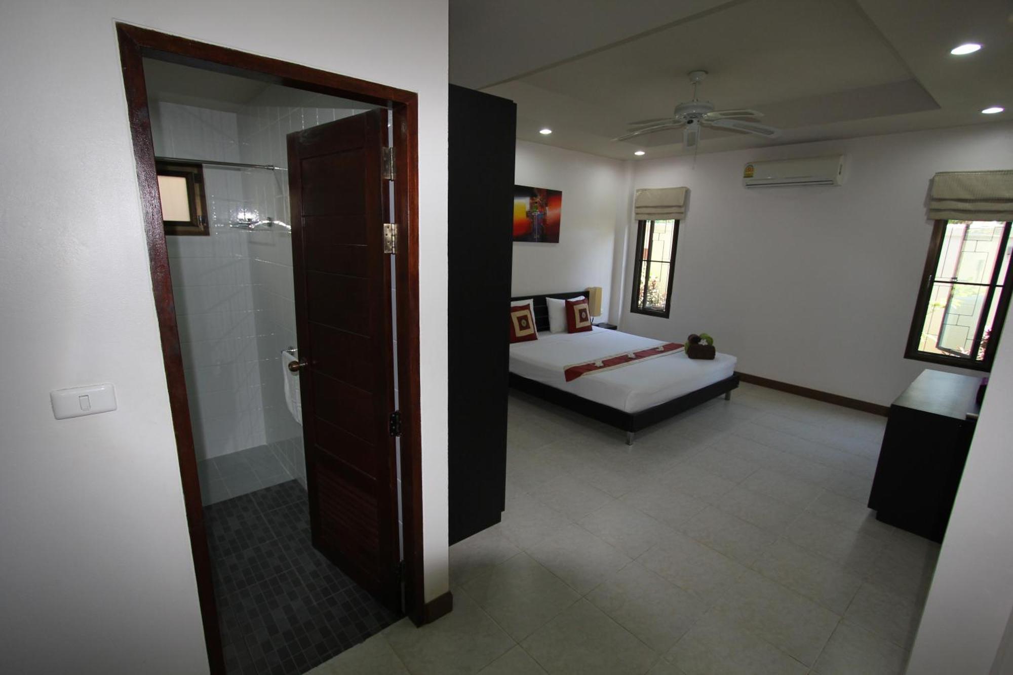 Babylon Pool Villas Nai Harn Oda fotoğraf