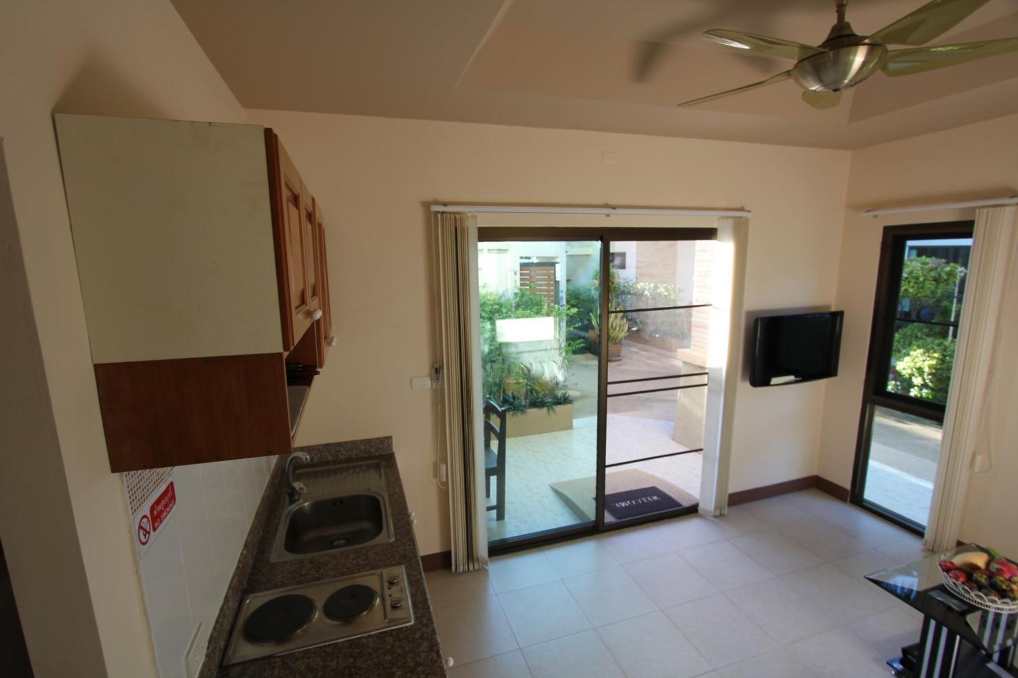 Babylon Pool Villas Nai Harn Oda fotoğraf
